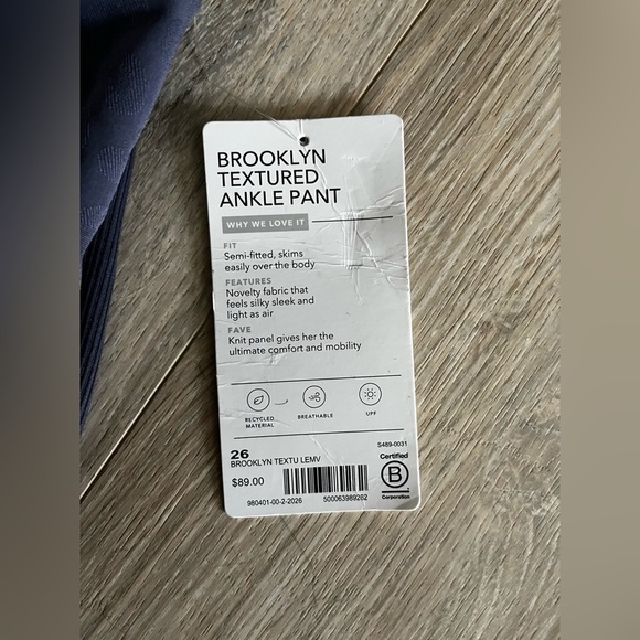 NWT ATHLETA Brooklyn Textured Ankle Pant Leopard Medieval Violet - Size 26 (3XL) - Picture 3 of 10